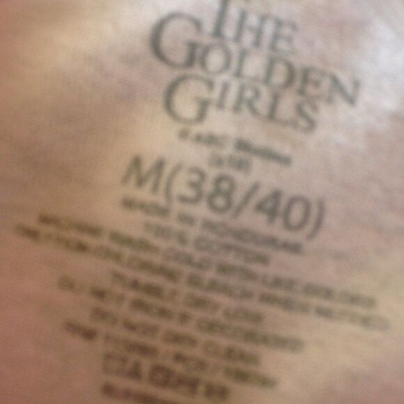 Officially-Licensed Golden Girls Tee Short Sleeve Pink Medium (38-40) - Picture 3 of 3